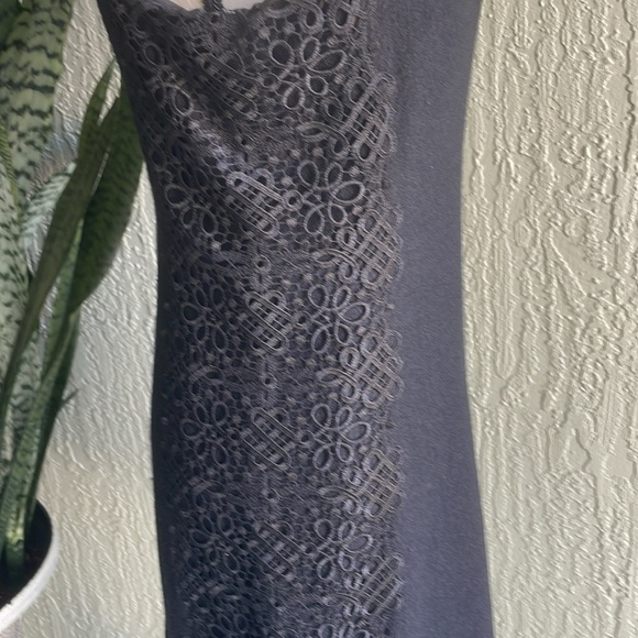 Elegant Banana Republic dress with accent lacing on side - Picture 2 of 5